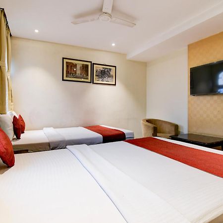 Hotel King'S Crown Kalküta Dış mekan fotoğraf
