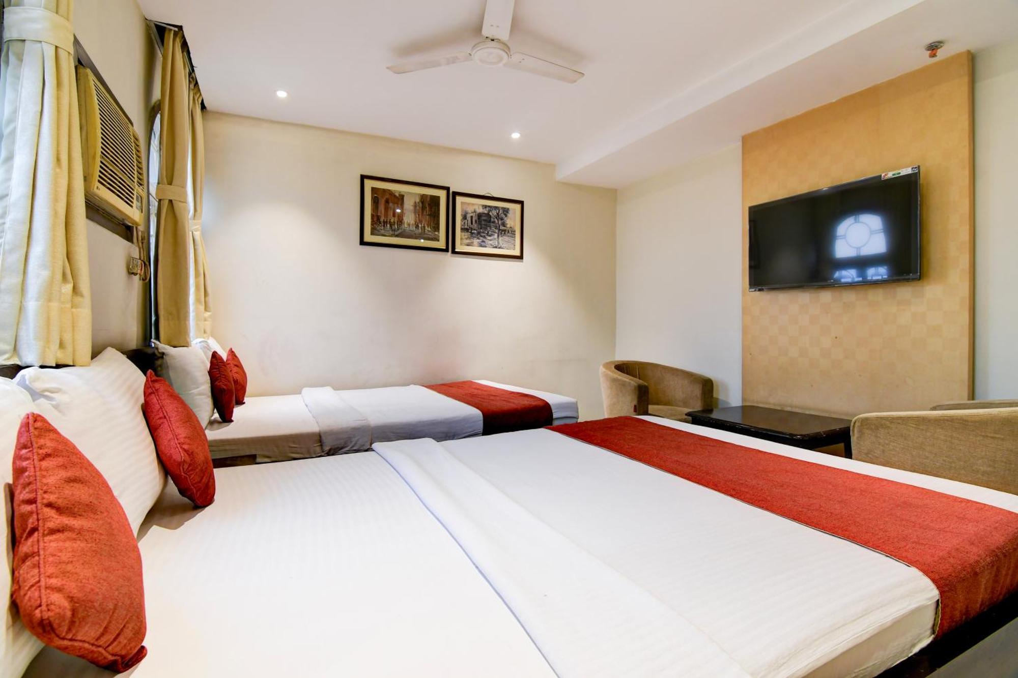 Hotel King'S Crown Kalküta Dış mekan fotoğraf