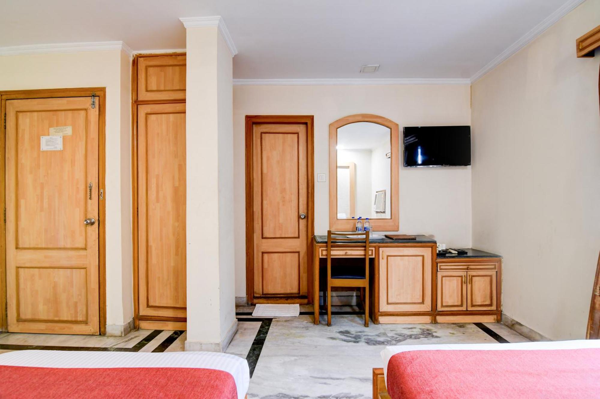 Hotel King'S Crown Kalküta Dış mekan fotoğraf